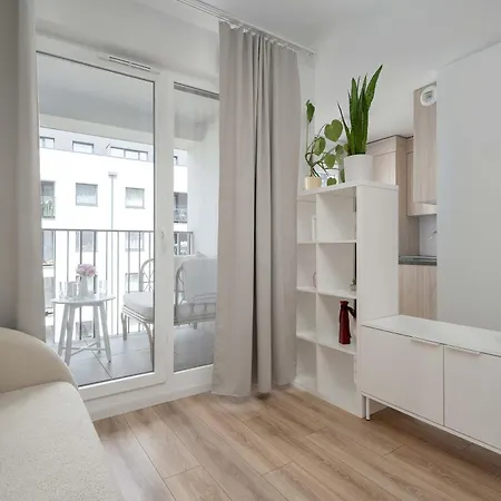 Apartman Nowoczesne Z Balkonem I Projektorem By Renters Wrocław