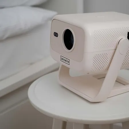 Nowoczesne Z Balkonem I Projektorem By Renters * Βρότσλαβ
