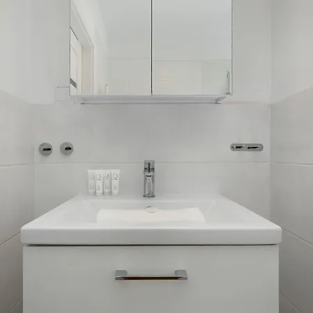Apartman Nowoczesne Z Balkonem I Projektorem By Renters